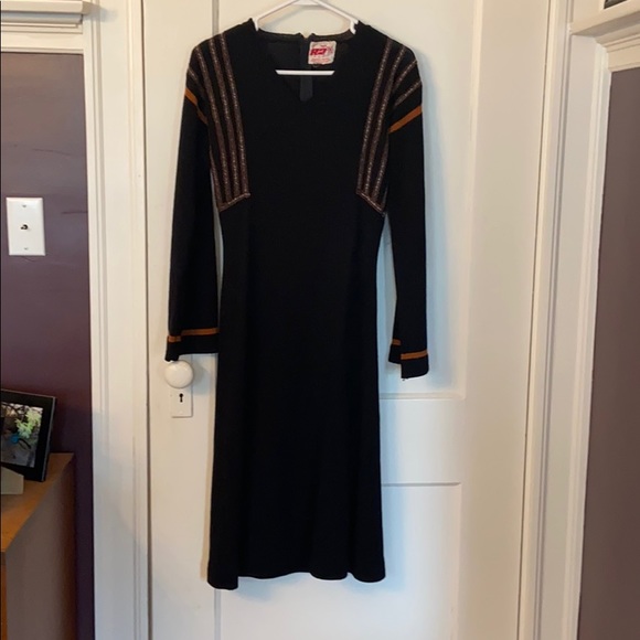 R2 Dresses & Skirts - Vintage black long sleeve dress